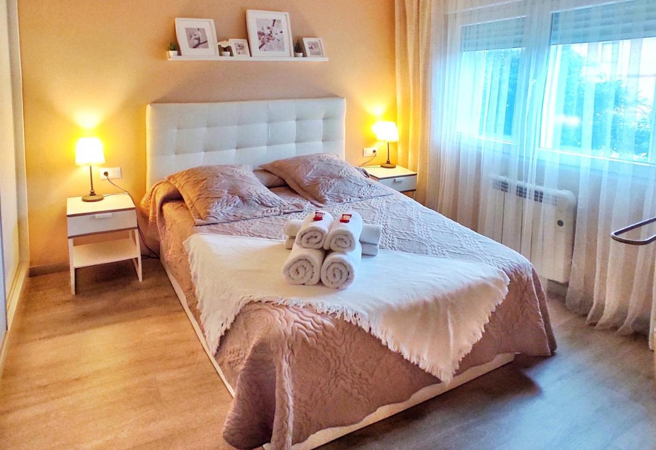 شقة Casa En Cortinan Bergondo المظهر الخارجي الصورة