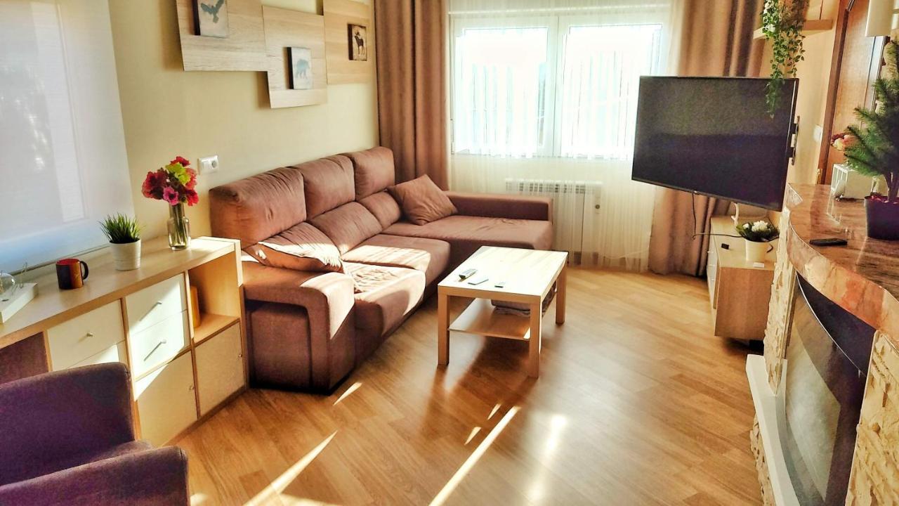 شقة Casa En Cortinan Bergondo المظهر الخارجي الصورة